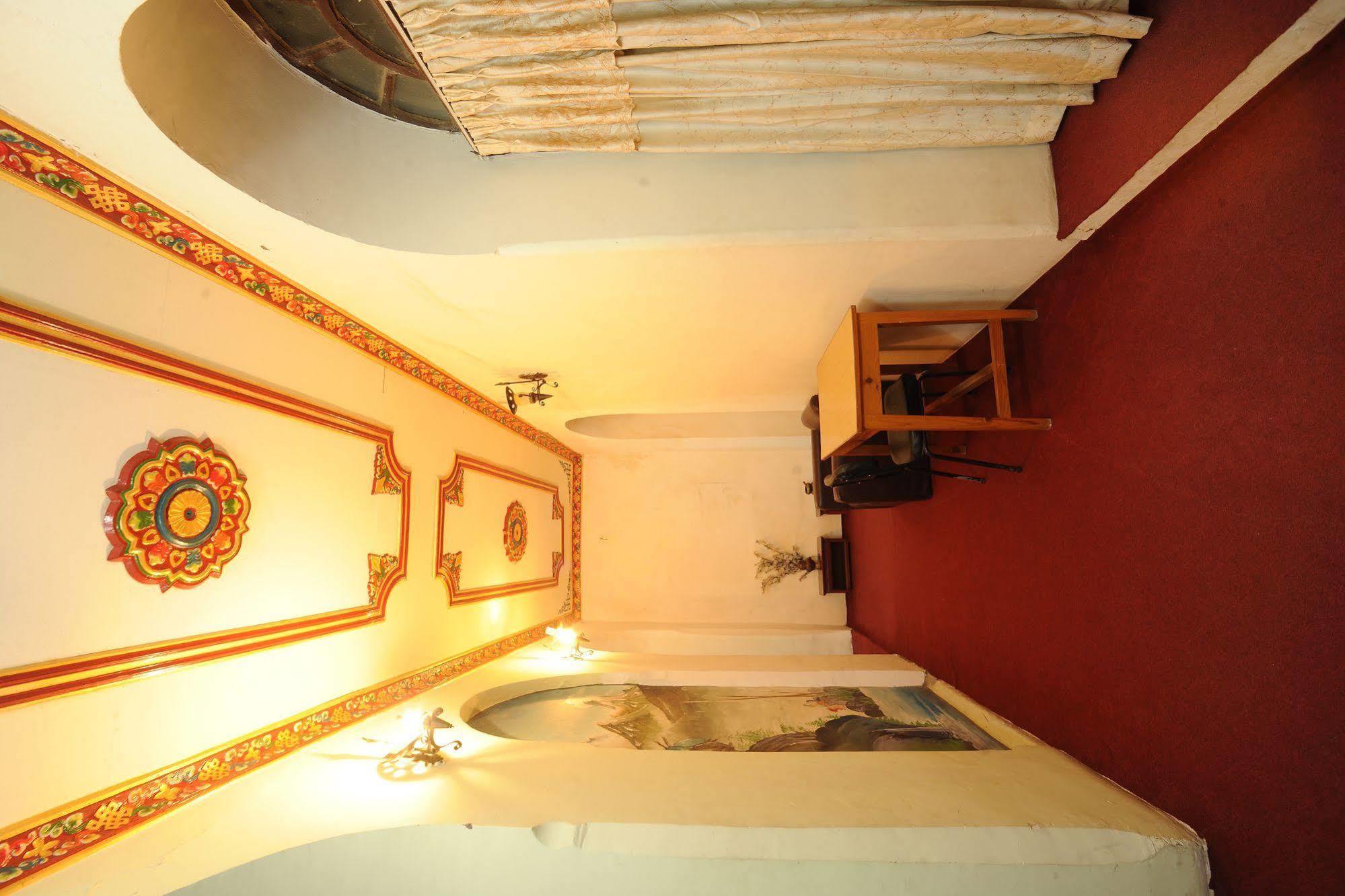 Hotel Himalaya Yoga Kathmandu Exterior foto